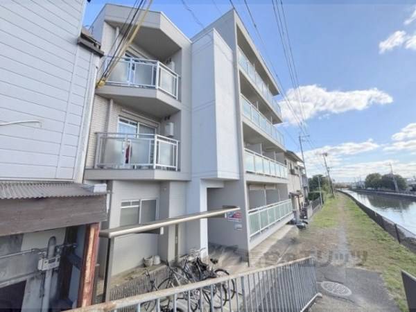 002745の外観写真