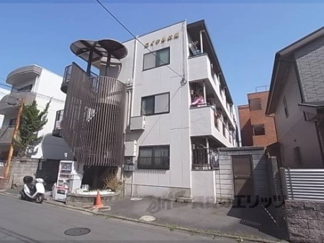 ロイヤル伏見外観写真2