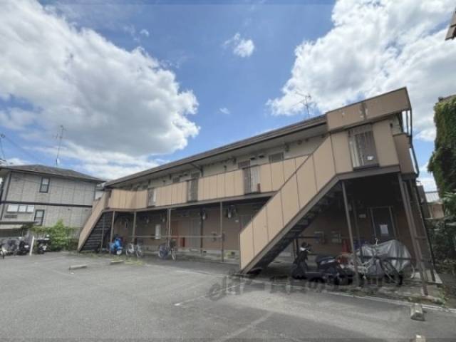 ドミール深草外観写真1