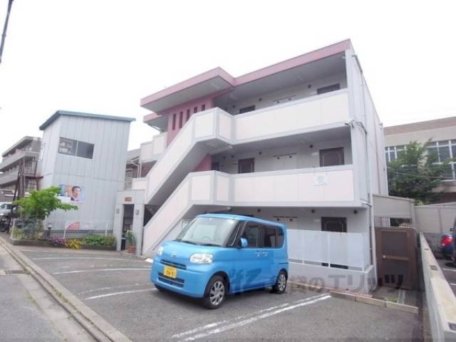 メゾン山城２外観写真1