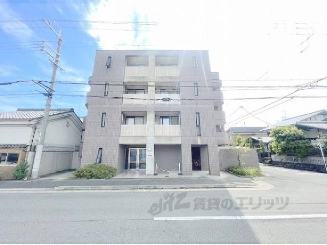 レザンス高縄外観写真1