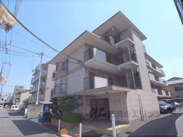 伏見上野ハイツ外観写真1