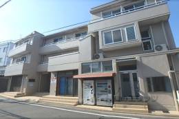 カレッジマンション七瀬川外観写真