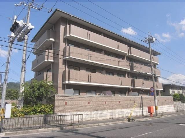 ラルージュ平岡外観写真2