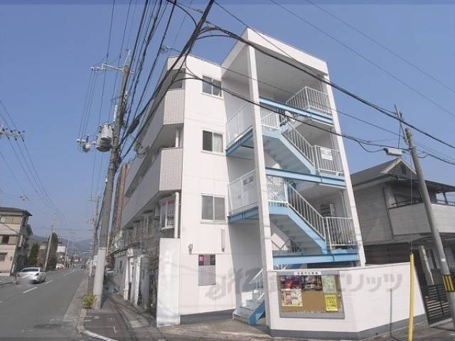 ブルーマウンテン外観写真1