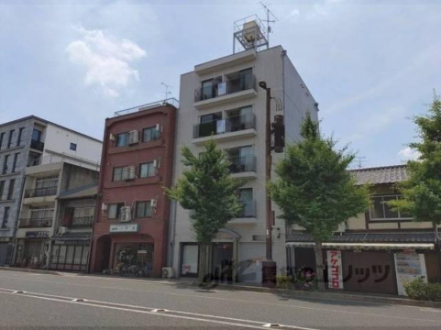 メゾンルアージュ外観写真1