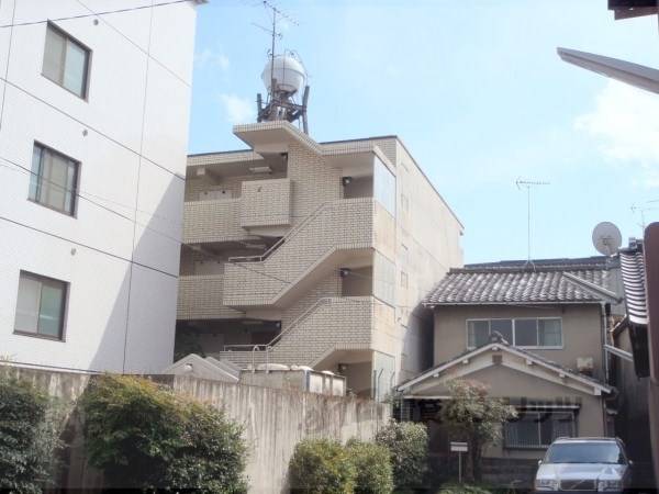003230の外観写真