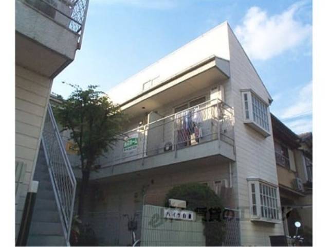 ハイツ白銀外観写真1