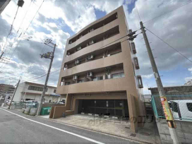 メゾンセザンヌ外観写真1