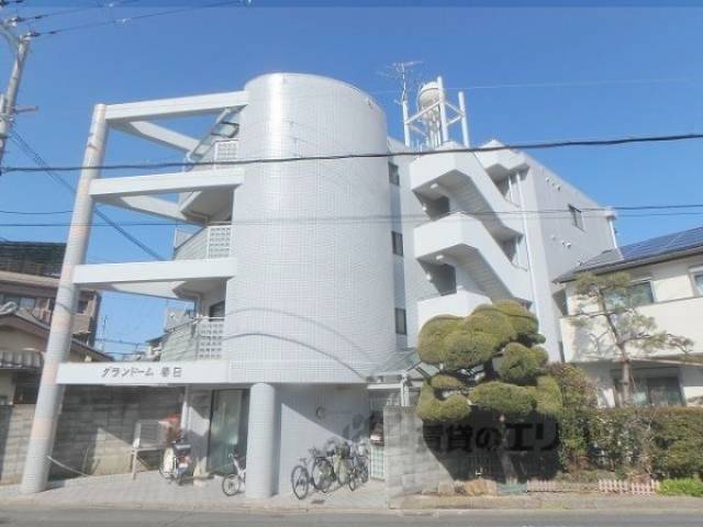 グランドーム春日外観写真1