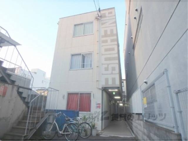 パインハウス外観写真1