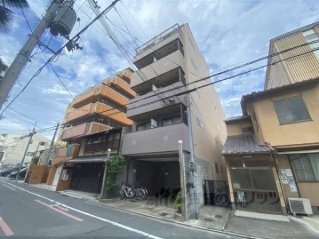 F・グロース外観写真2