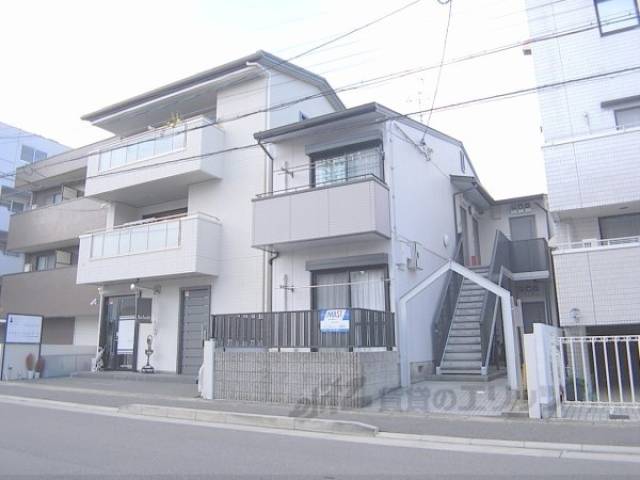 北山グランブルーハイツ外観写真1