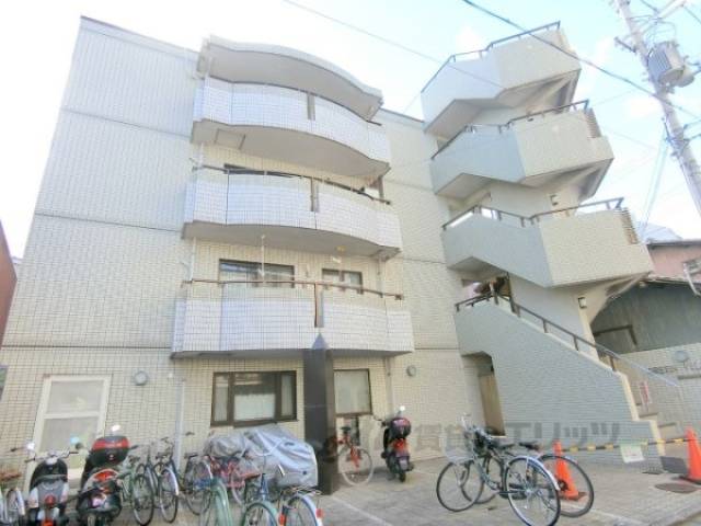 グリーンビレッジ外観写真1