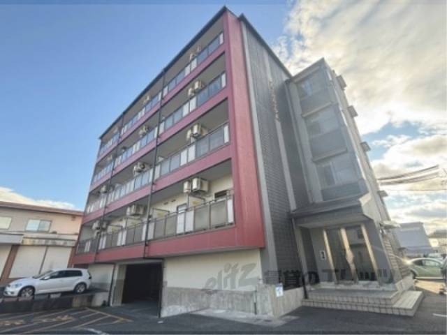 クローバーハイツ２外観写真1