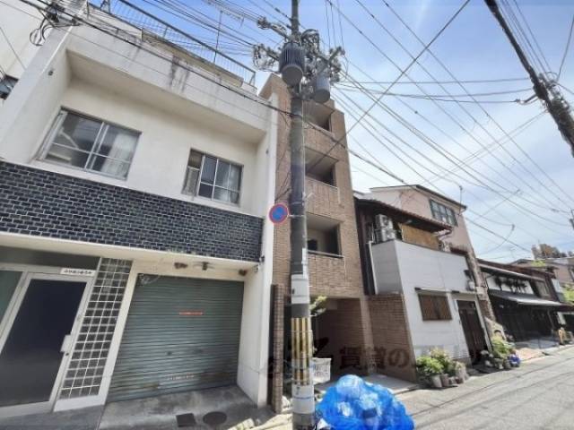 リージェント三条外観写真3