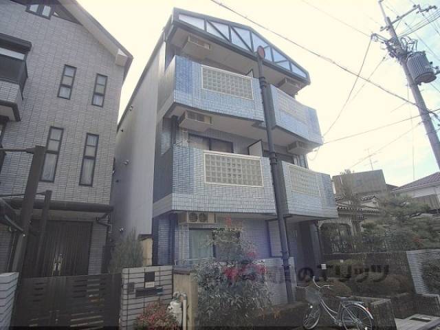 レジデンスアールエット外観写真1