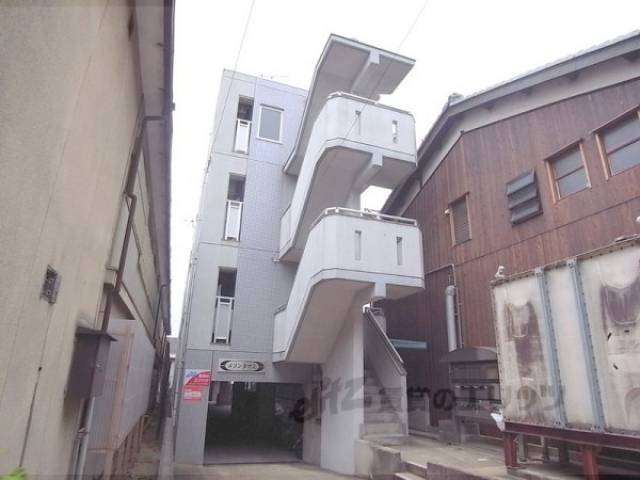 メゾンタマミ外観写真1