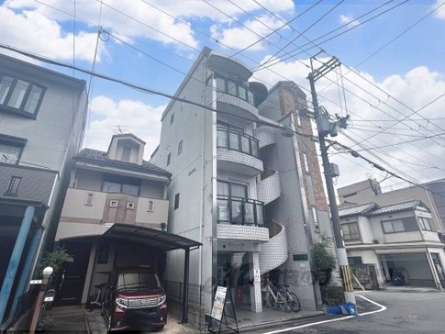 シャトレ一条外観写真1