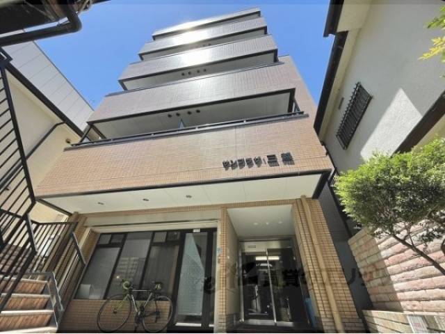 サンプラザ三越外観写真3