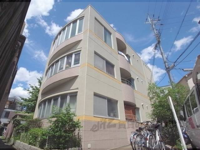 ヴィラヤマカワ外観写真1