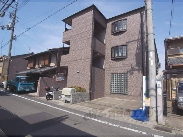 003942の外観写真