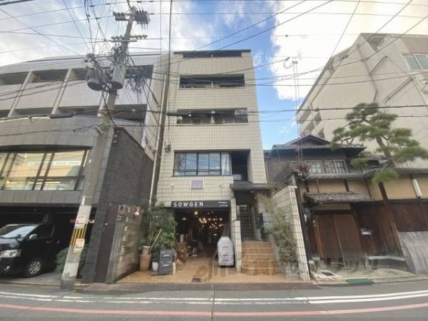 004027の外観写真