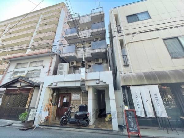 004034の外観写真