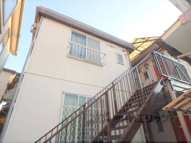 サンハイツ伊勢田外観写真1