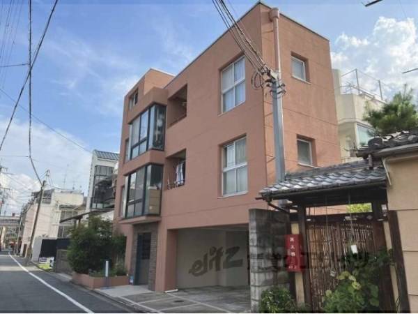 004224の外観写真