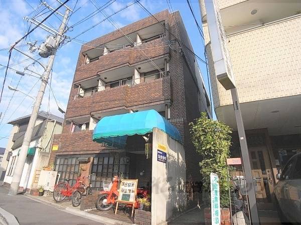 004262の外観写真