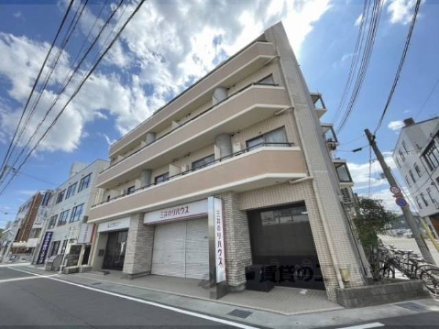 ヴィルベール桂外観写真1