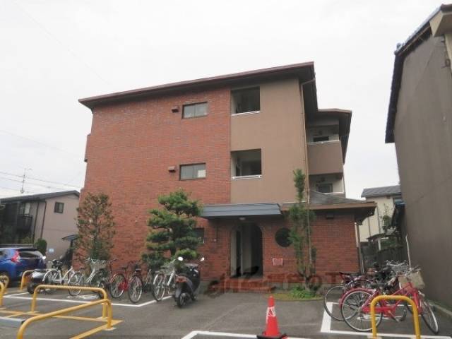 シャトーナカザワ外観写真3