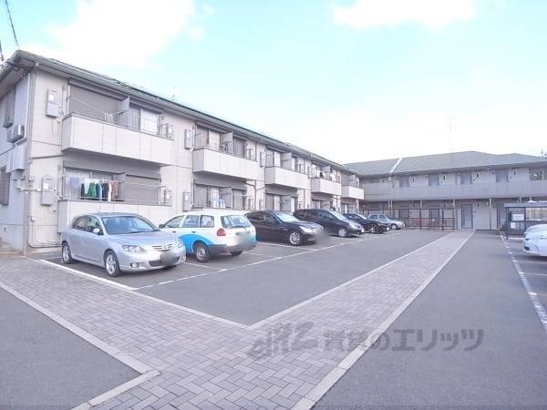 004476の外観写真