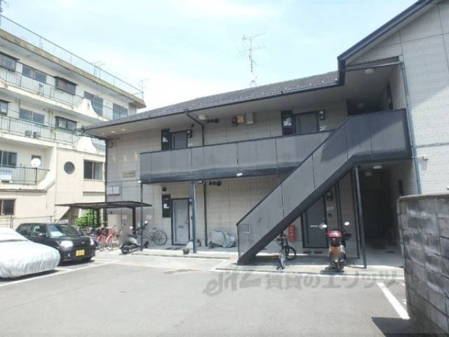 ヴィヴァーチェ西賀茂外観写真3