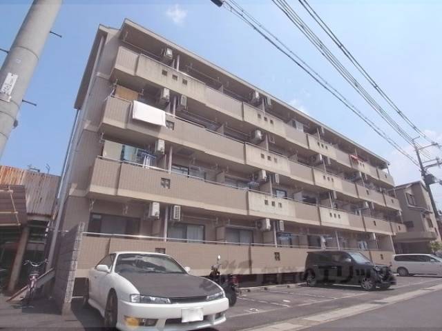カーサ・ヴェルディ外観写真1