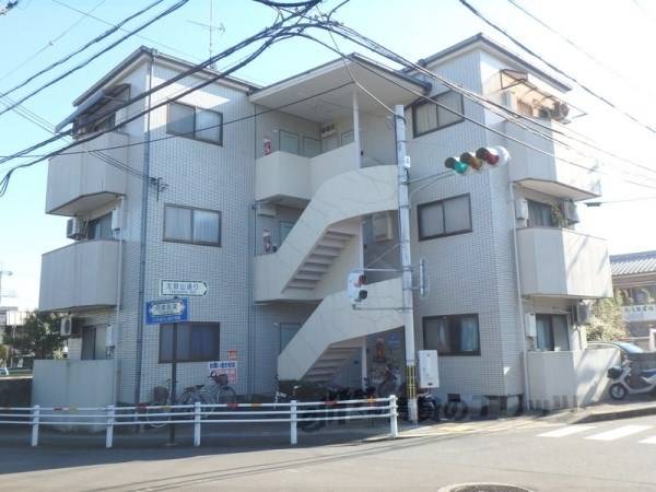 004698の外観写真