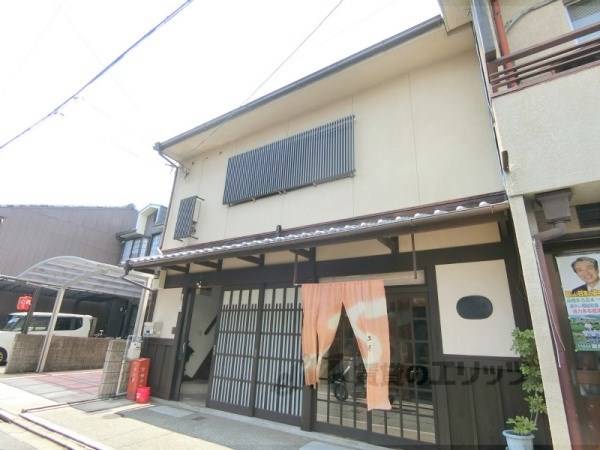 004703の外観写真