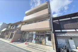 川上マンション外観写真