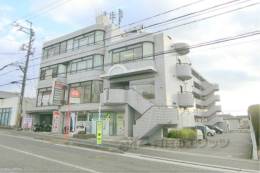 シャンポール外観写真