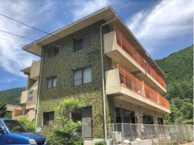 八瀬ロイヤルハイツ外観写真2