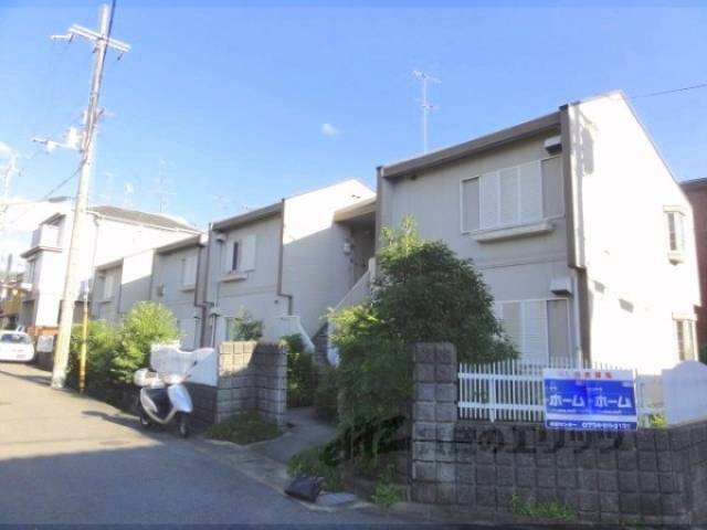 タウニィアローザ外観写真1