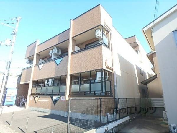 004946の外観写真