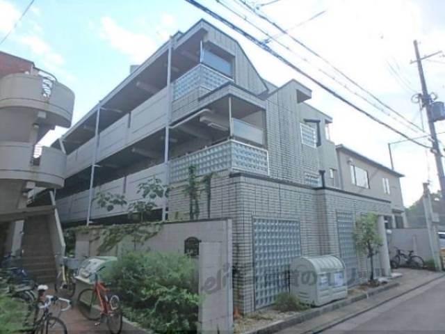 ヴィラ荒神口外観写真1