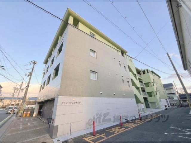グランパティキサイチ外観写真2