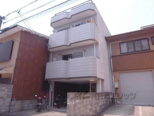 メゾンヨシムラ外観写真1