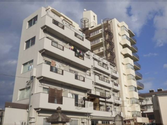 セブンスパークアパートメント外観写真1
