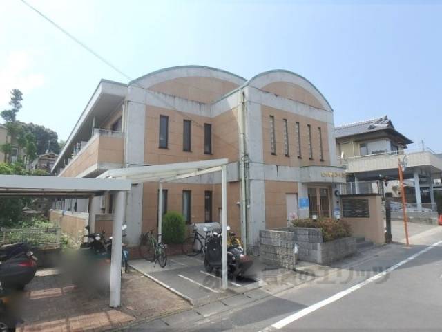 ロイヤルコート西賀茂外観写真1