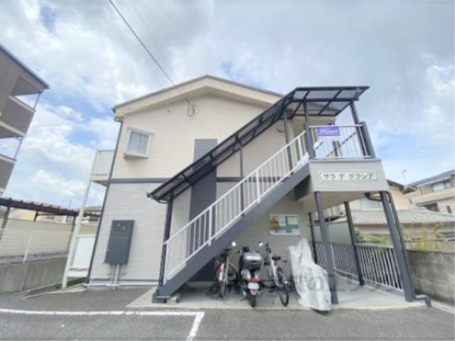 サラデグラシア外観写真1