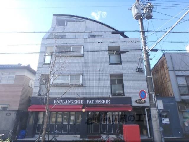 ロジェ下鴨外観写真2